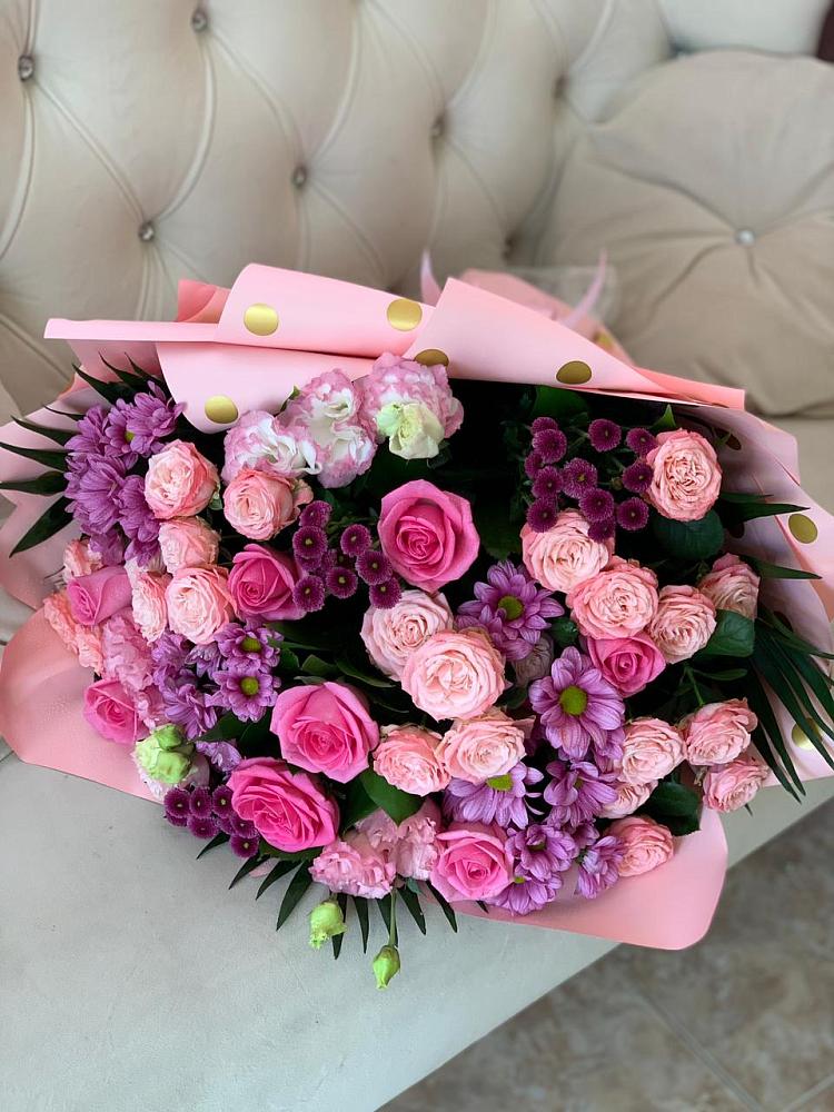 Букет цветов из: Хризантемы, Розы и Лизиантусы в Североонежск