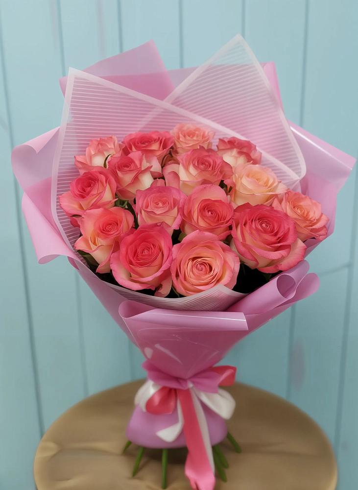 Букет 15 Розовых роз Равель в Североонежск