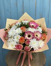 Букет цветов из:  Розы, Герберы и Хризантемы в Североонежск