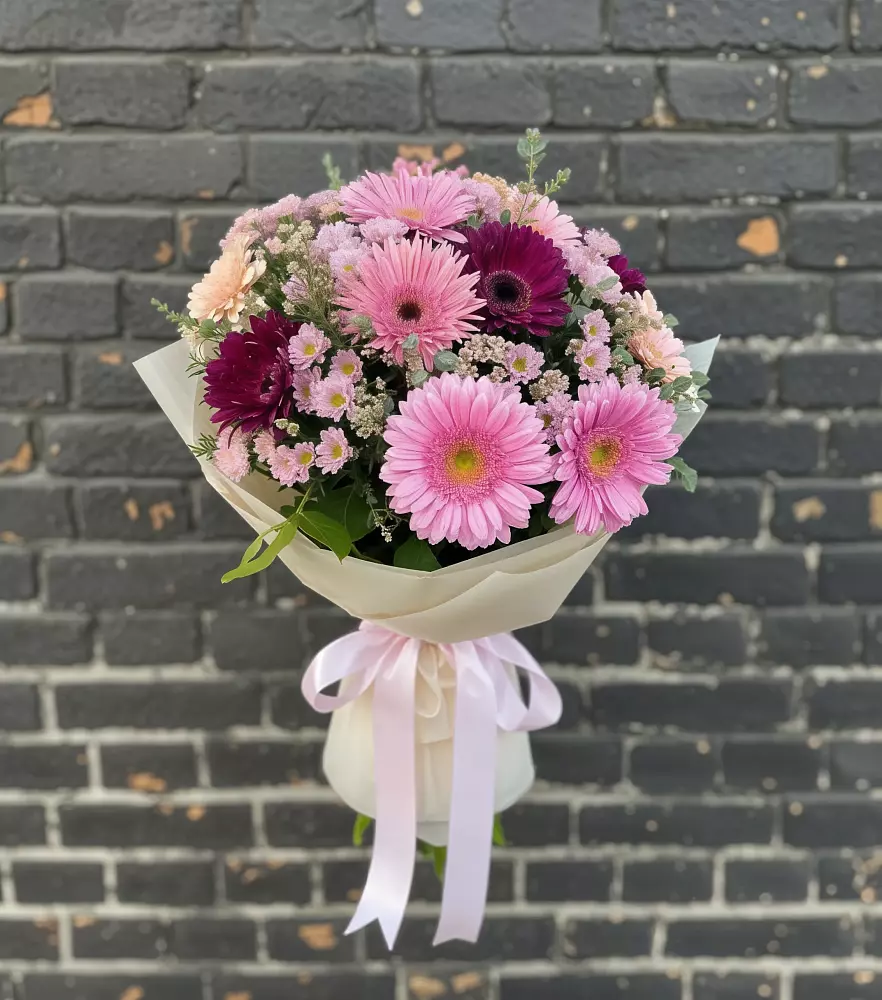 Букет цветов из: Герберы и Хризантемы в Североонежск