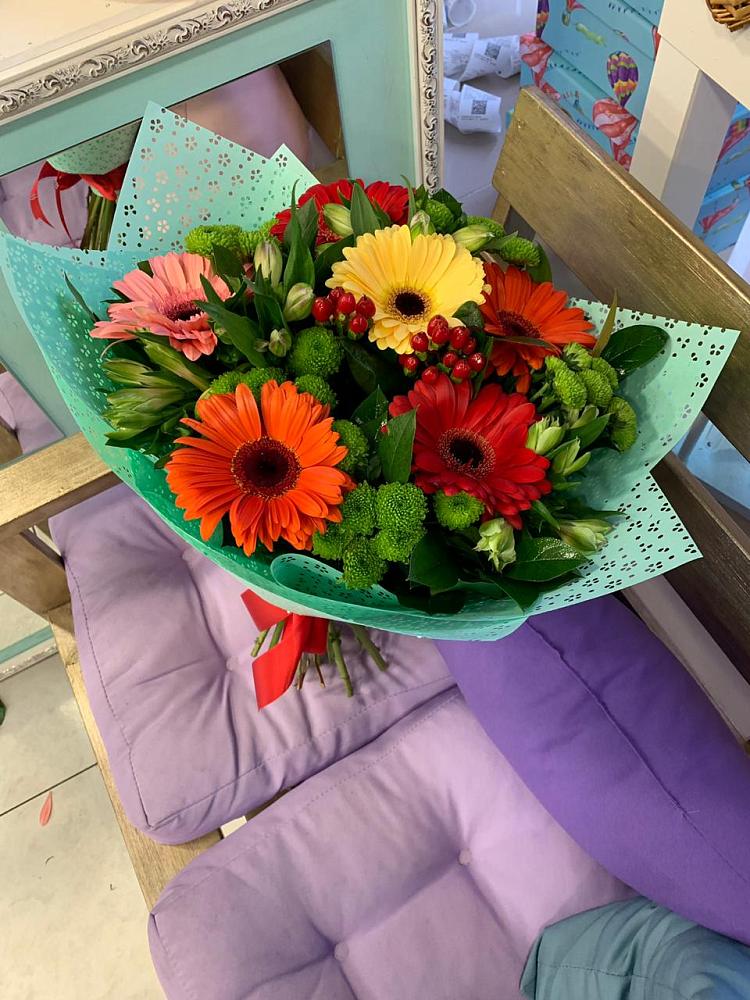 Букет цветов из: Герберы, Хризантемы и Альстромерии в Североонежск