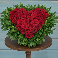 Цветочная композиция из Розы в виде сердца #REPLACE_PRED# Североонежск