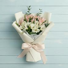 Букет цветов из:  Альстромерии #REPLACE_PRED# Североонежск