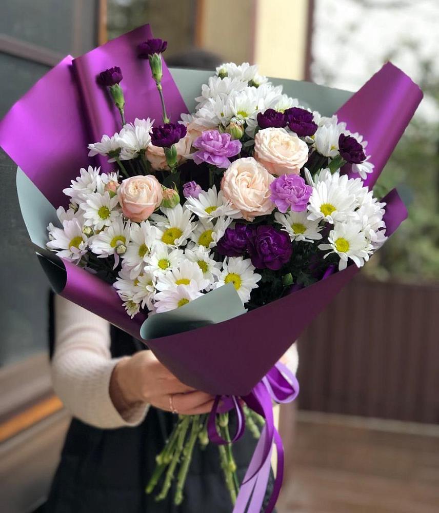 Букет цветов из: Хризантемы, Гвоздики и Розы в Североонежск