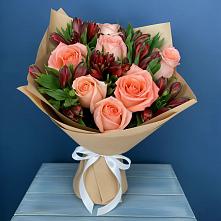 Букет цветов из:  Розы и Альстромерии в Североонежск