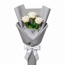 Букет 3 белые розы в Североонежск