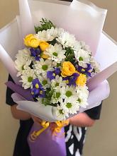 Букет цветов из:  Ирисы, Хризантемы и Розы #REPLACE_PRED# Североонежск