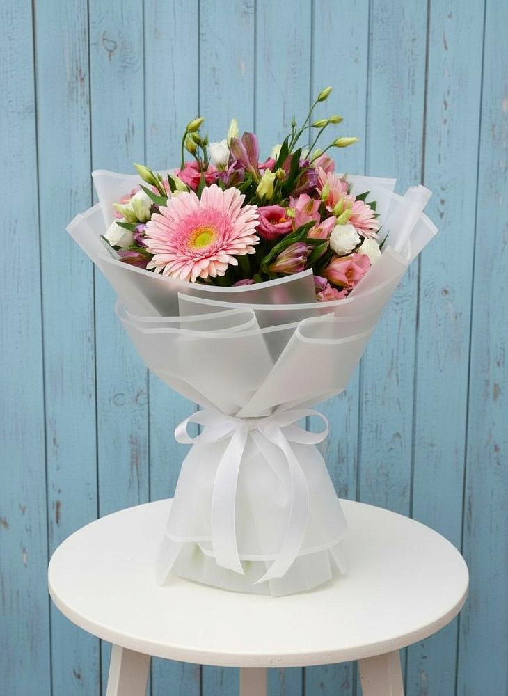 Букет цветов из: Герберы, Альстромерии и Лизиантусы в Североонежск